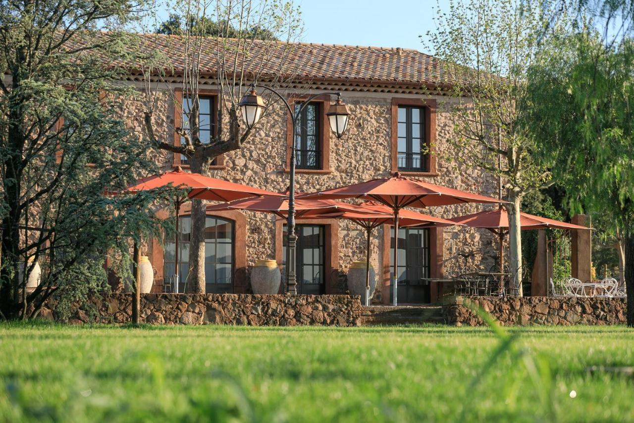 Chateau Saint Roux Le Luc-Le Cannet Des Maures Bagian luar foto